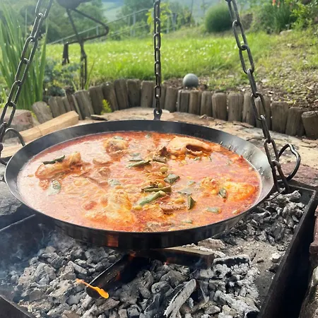 1595 Im Weingut Botzet Maring-Noviand