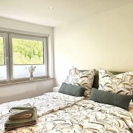 1595 Im Weingut Botzet