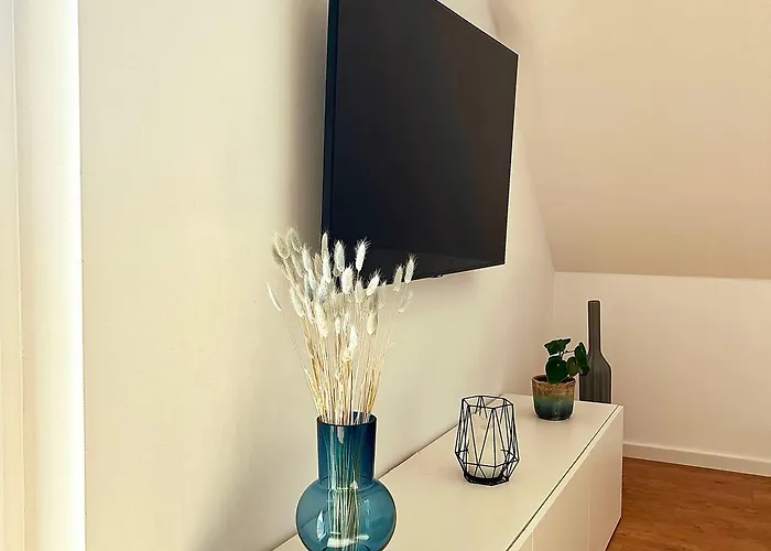 1595 Im Weingut Botzet * Maring-Noviand